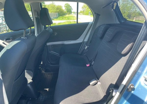 Toyota Yaris cena 18889 przebieg: 116000, rok produkcji 2007 z Puławy małe 301